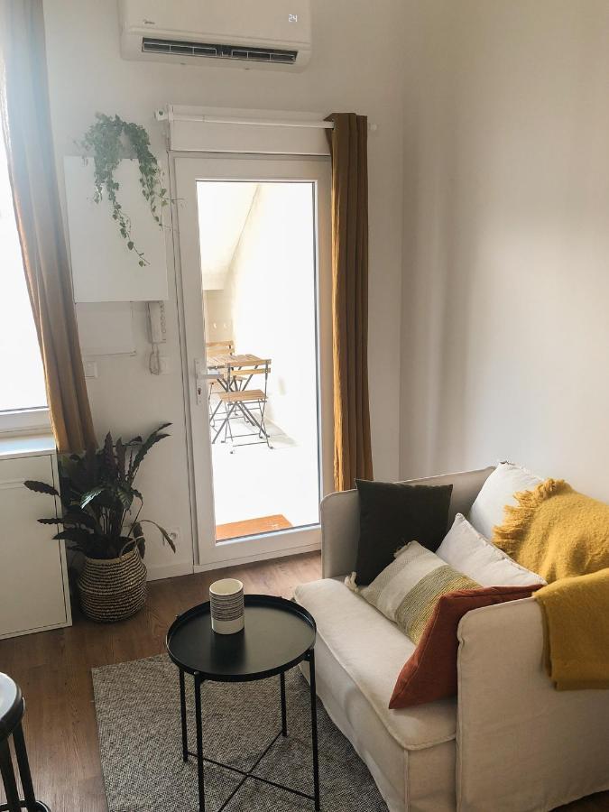Studio Climatise - Gare - Centre Ville Nîmes Eksteriør billede